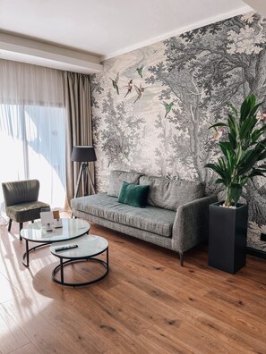 Executive Suite | Living area | LCD TV - Ajax Hotel (Limassol)