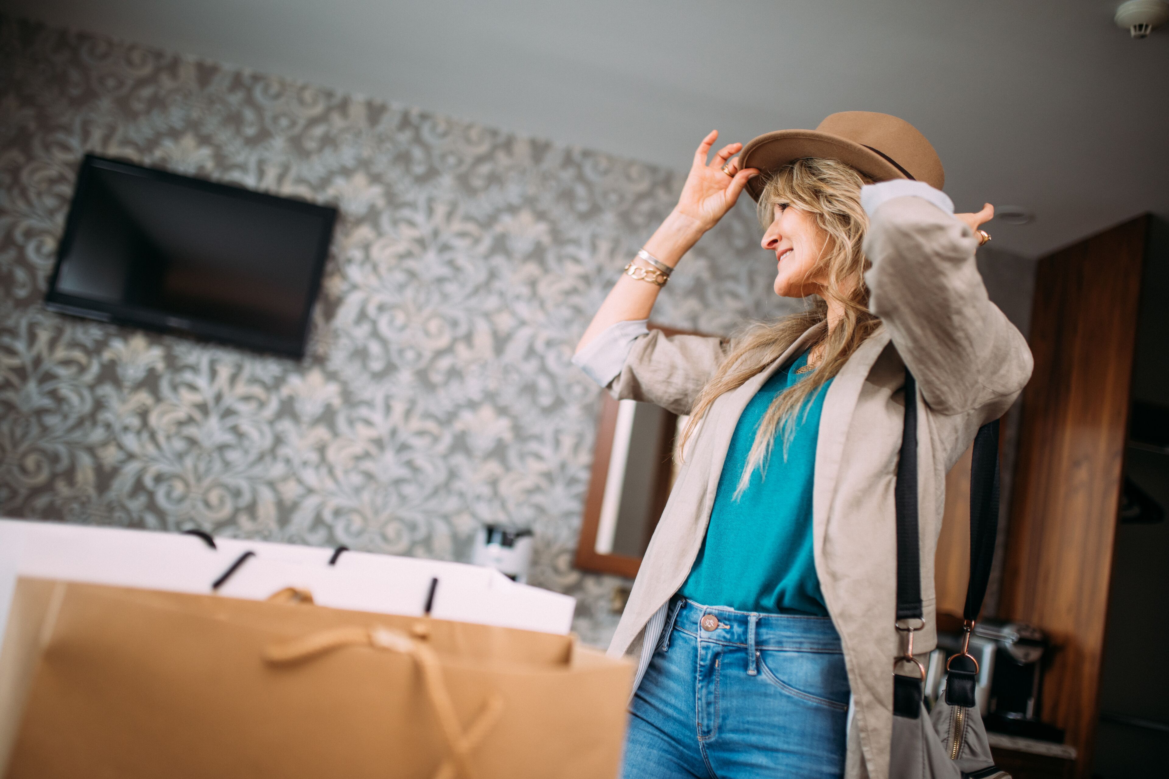 deluxe double room | 1 bedroom, desk, iron/ironing board, free wifi