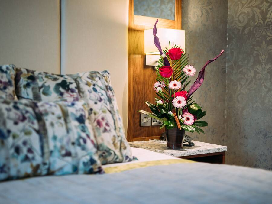 Dobbeltrom – deluxe | Skrivebord, strykejern/-brett, wi-fi (inkludert) og sengetøy