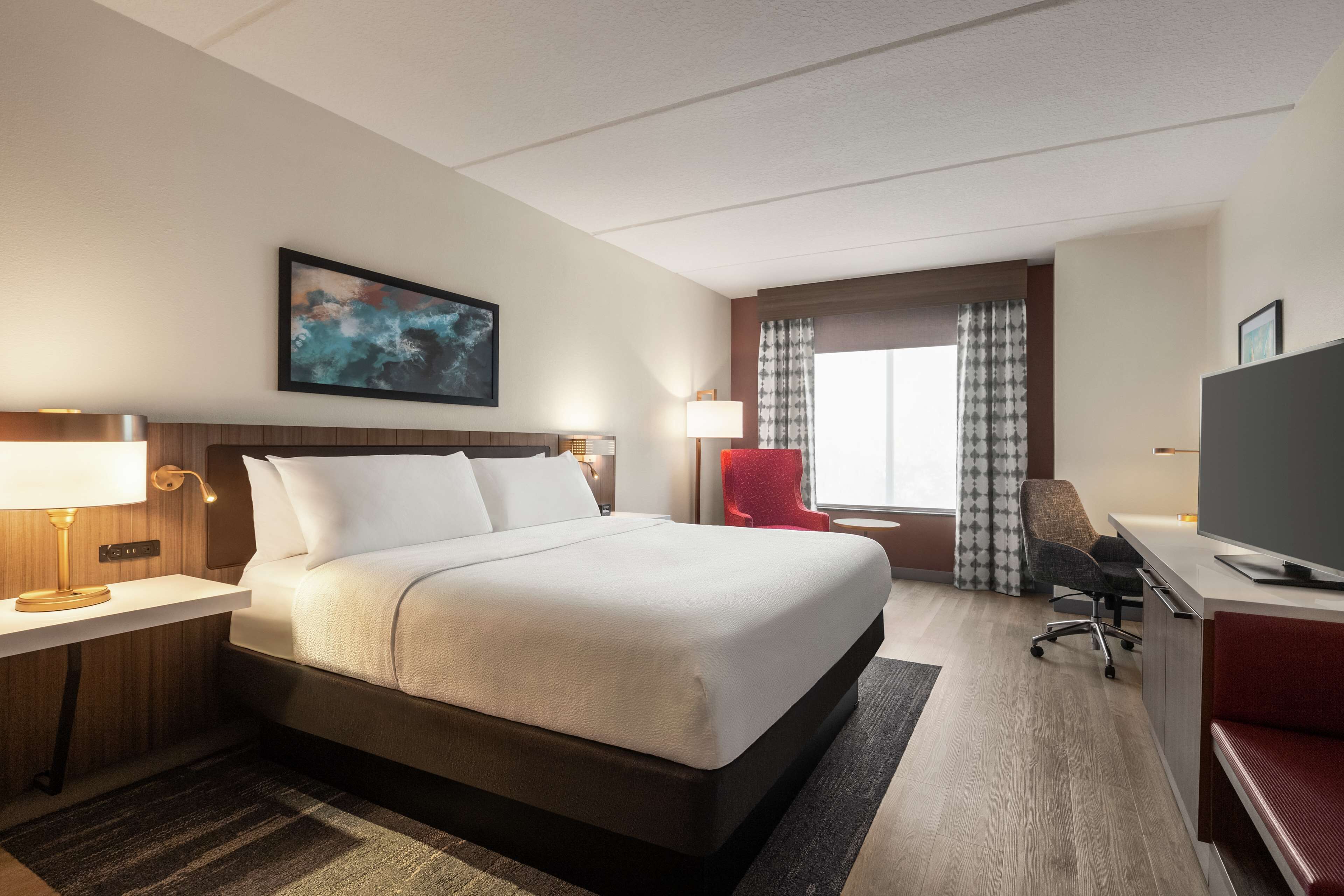 hypo-allergenic bedding, minibar, iron/ironing board