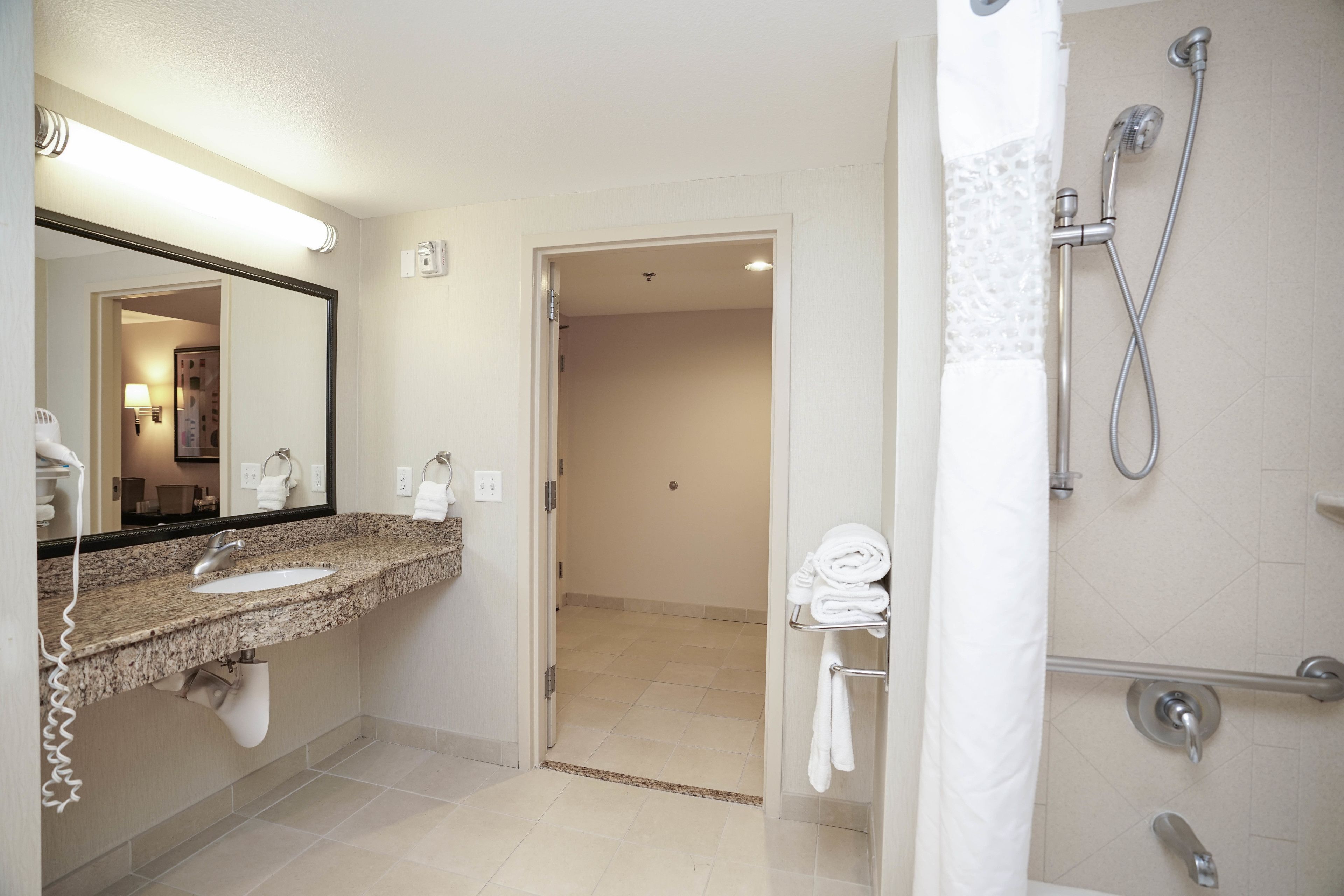 room, 2 queen beds, accessible, bathtub (mobility & hearing) | bathroom | free toiletries, hair dryer, bathrobes, towels
