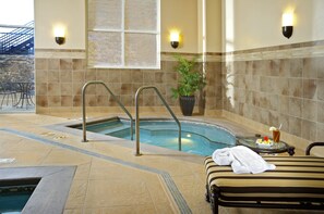 Indoor pool, pool loungers
