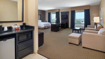 32-inch LCD TV with cable channels, TV