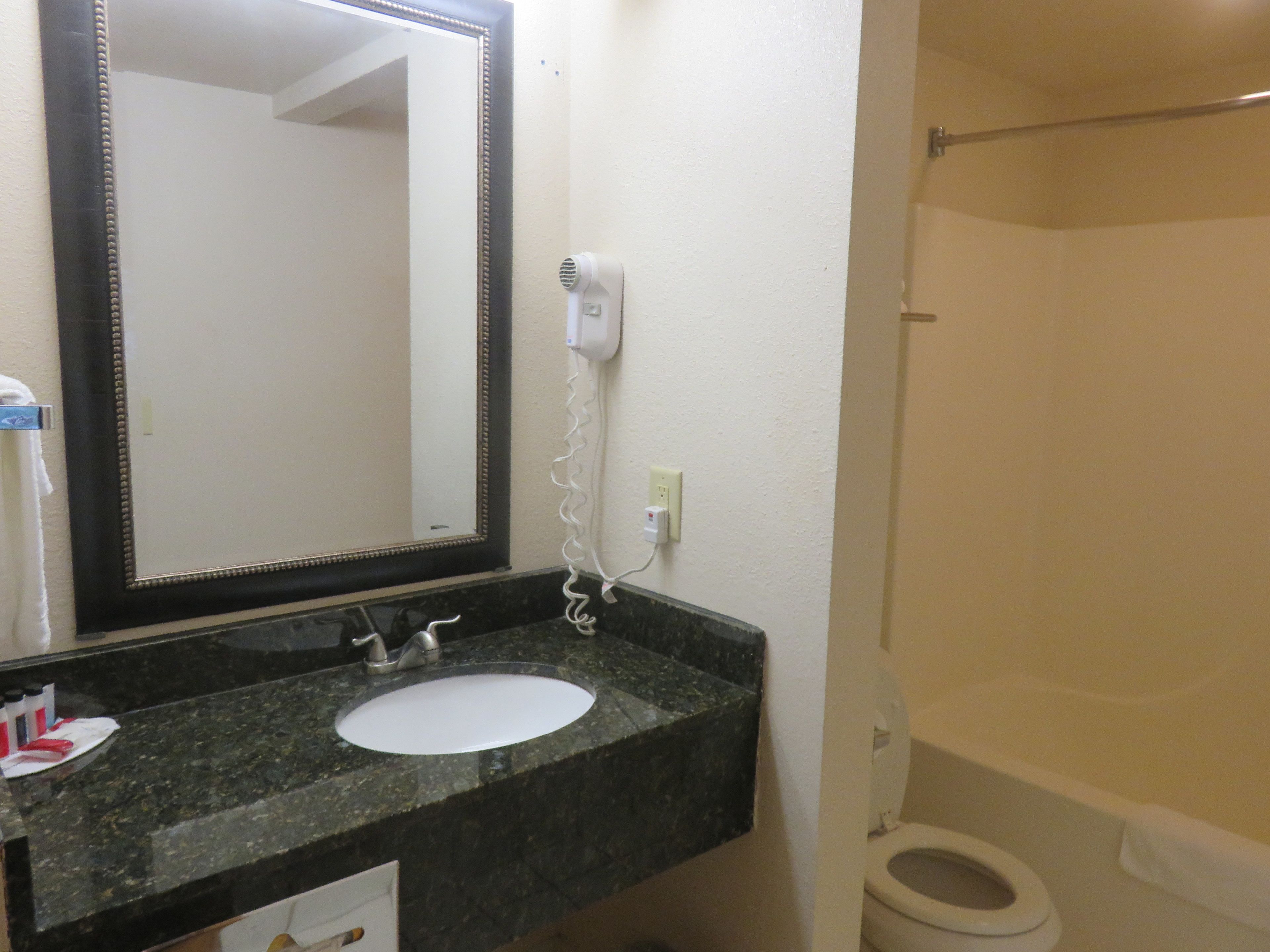 Room, 2 Queen Beds, Non Smoking | Bathroom | Combined shower/bathtub, free toiletries, hair dryer, towels