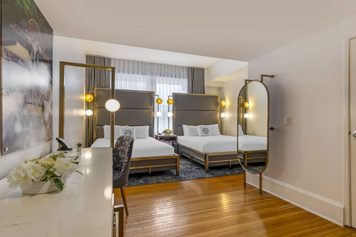 ห้องเอ็กเซกคิวทีฟ, เตียงควีนไซส์ 2 เตียง | ผ้าปูที่นอน Frette จากอิตาลี, เครื่องนอนระดับพรีเมียม