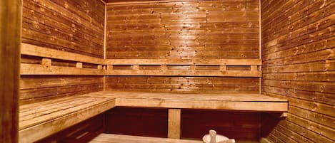 Romantic Getaway Package | Sauna | Sauna, hot tub, body treatments, aromatherapy, hot stone massages
