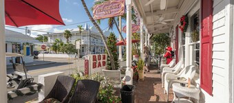 Speakeasy Inn – Adults Only