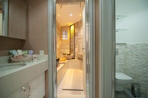 Two Bedroom Apartment with Private Hammam for 4 adults-Annex Building-45m2 | Bathroom | Designer toiletries, hair dryer, slippers, towels - Best Point Hotel (Istanbul)