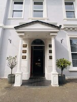 Entrada de la propiedad