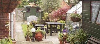 The Pebbles - B&B