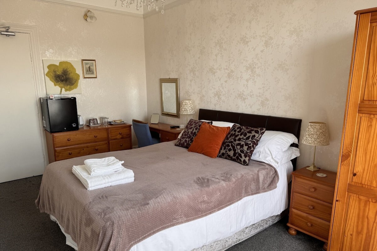 Standard Double Room, Ensuite