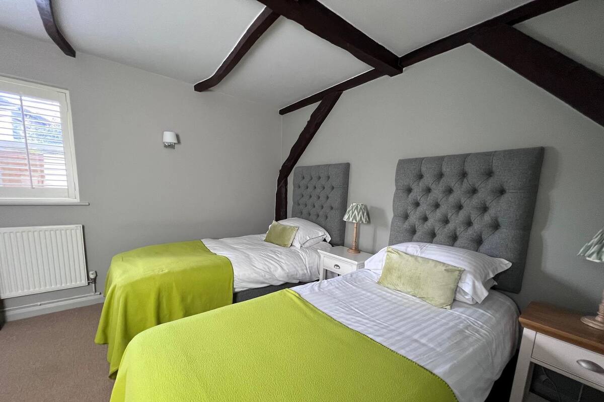 Standard tvåbäddsrum - eget badrum