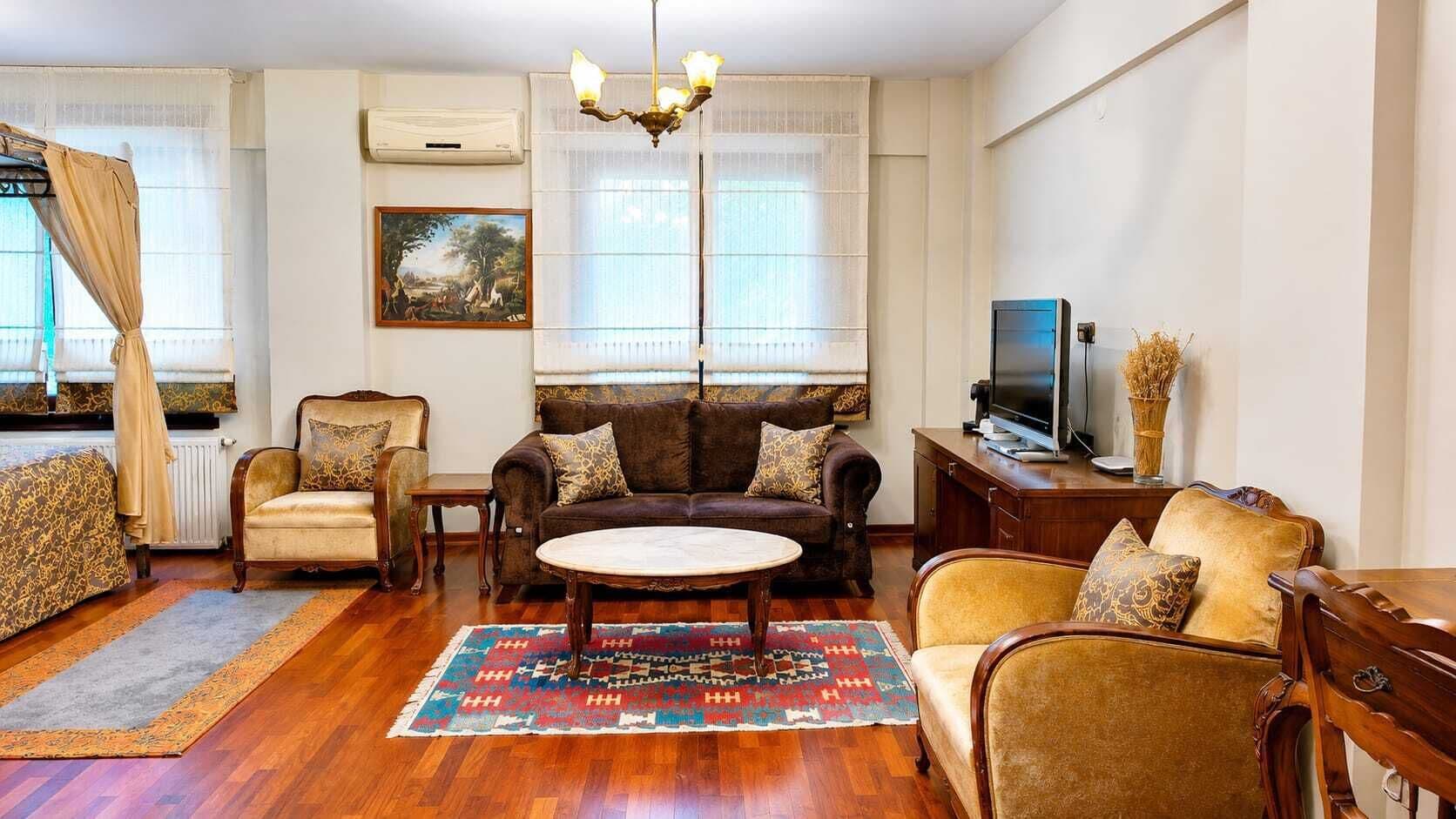 Executive Suite, 1 King Bed with Sofa bed, City View | Egyptian cotton sheets, premium bedding, memory foam beds, minibar