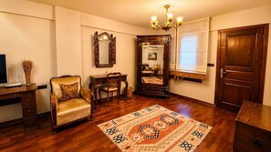 Suite Exécutive, 1 très grand lit et 1 canapé-lit, vue ville | Draps en coton égyptien, literie de qualité supérieure