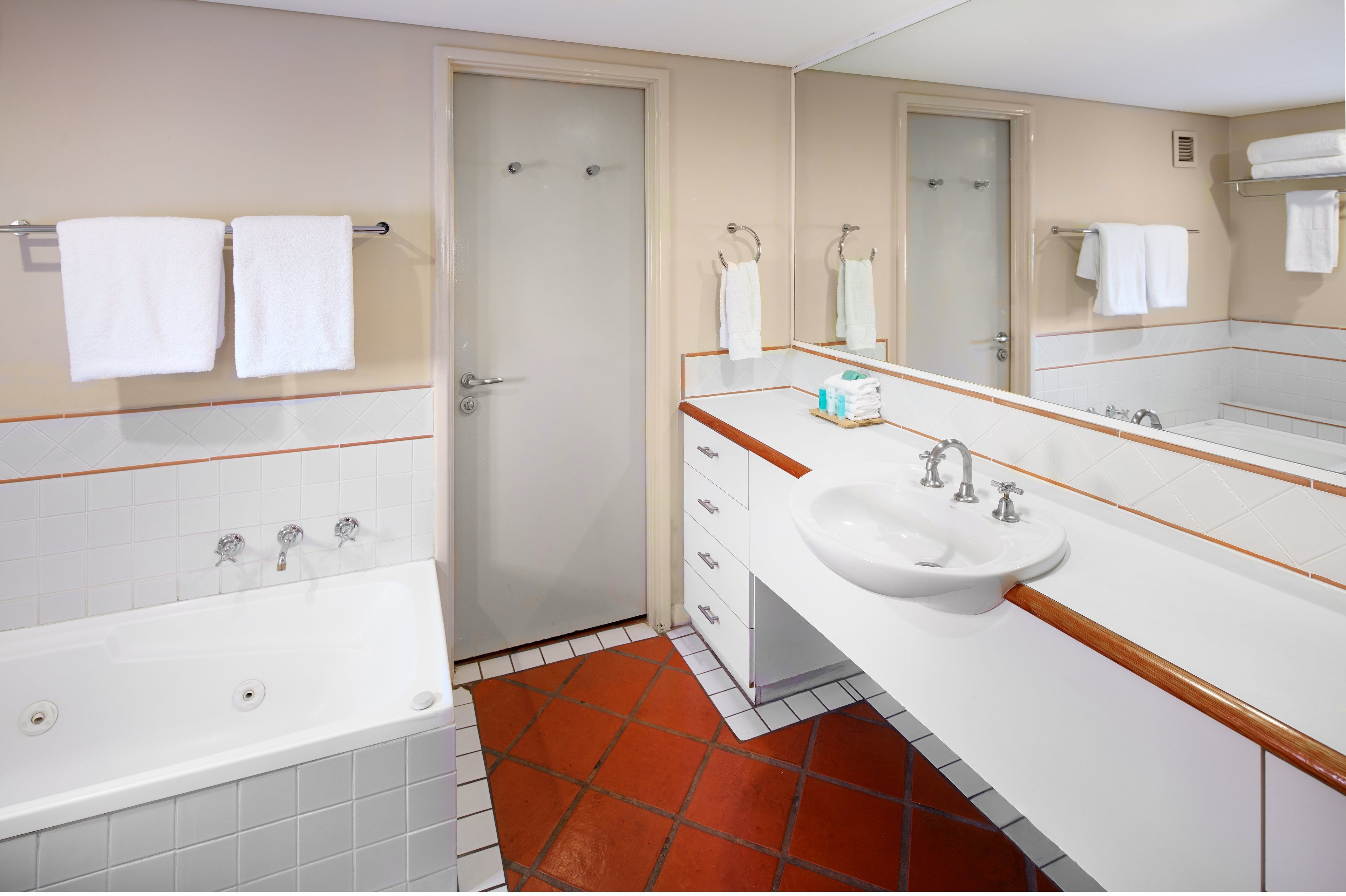 Seashells Scarborough — image 11