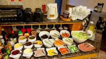 Free daily buffet breakfast