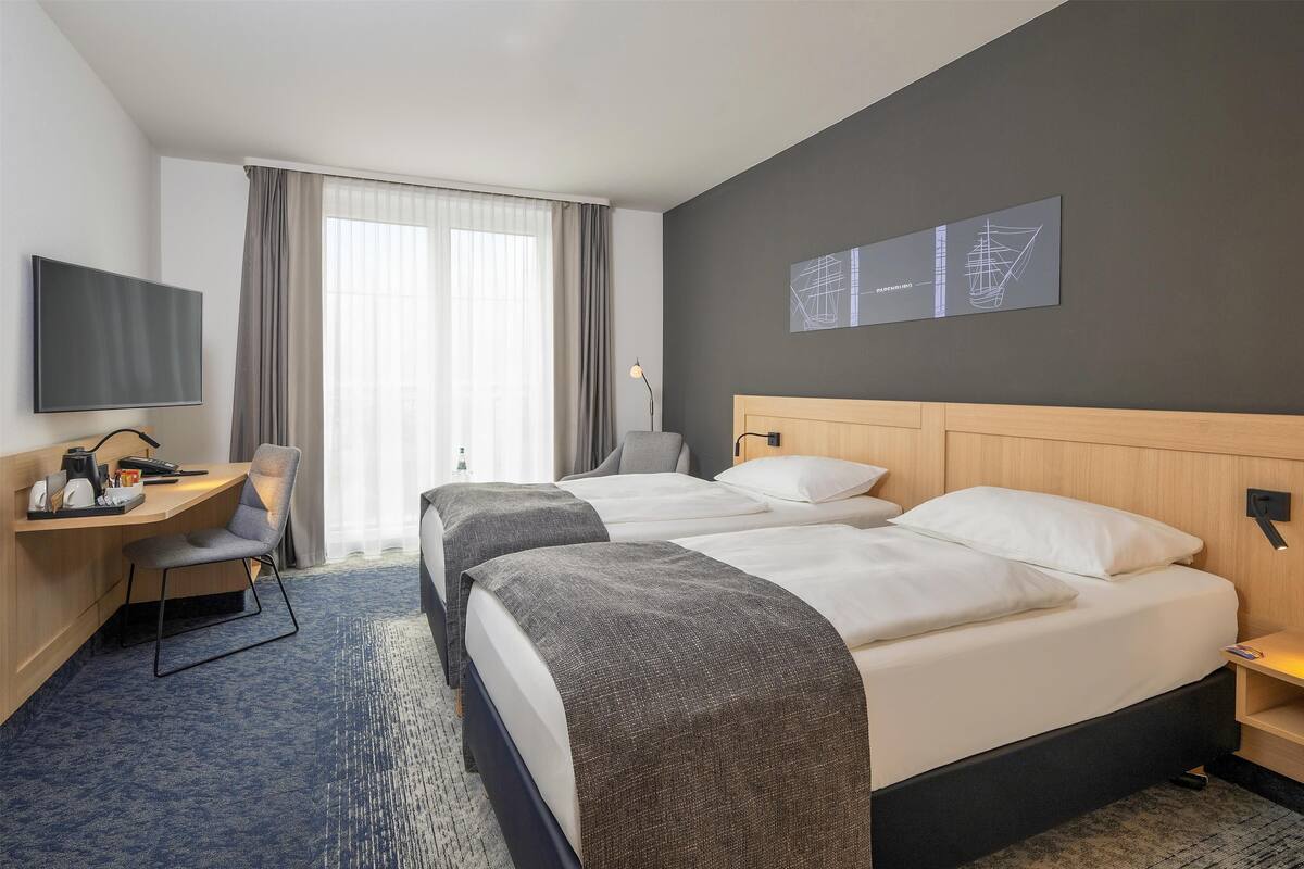 1 bedroom, in-room safe, desk, soundproofing
