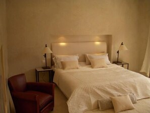 Premium bedding, minibar, in-room safe, desk - Hotel Rose Sultan (Marrakech)