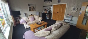 Lounge - The Ambassador Townhouse (Southport)