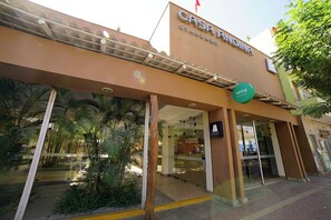 Fachada de la propiedad