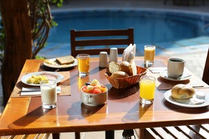 Free daily full breakfast