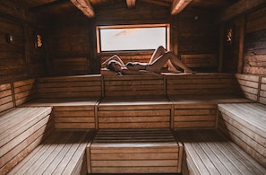 Behandlungsräume für Paare, Sauna, Whirlpool, Türkisches Bad/Hamam