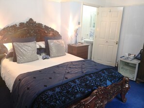 Double Room, Ensuite (Blue Room) - The Arches B&B (St Austell)