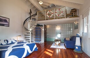 Habitación con 1 cama doble o 2 individuales, vistas a la montaña | Ropa de cama de alta calidad, caja fuerte, cunas gratuitas y wifi gratis