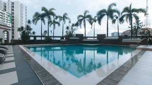 Kolam renang outdoor