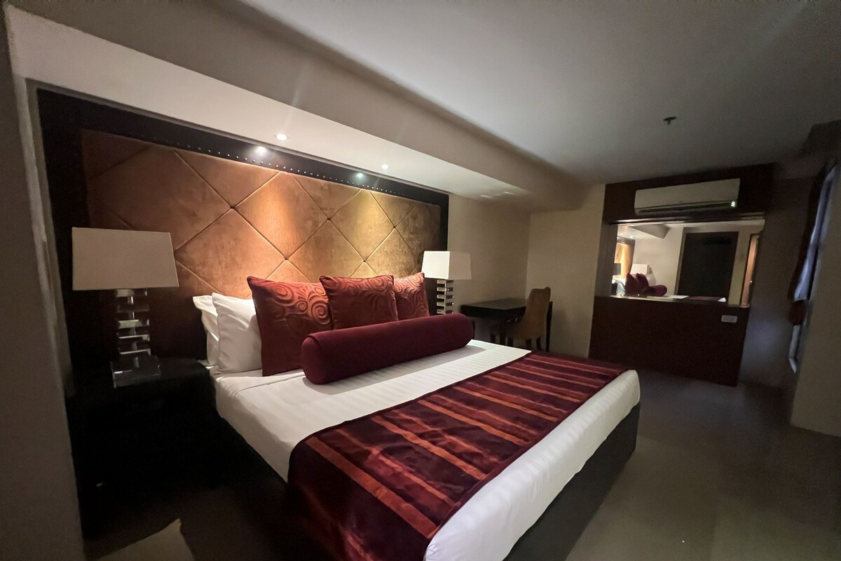 Phòng đôi Premier (King Suite) | Truy cập Internet không dây miễn phí, bộ trải giường 