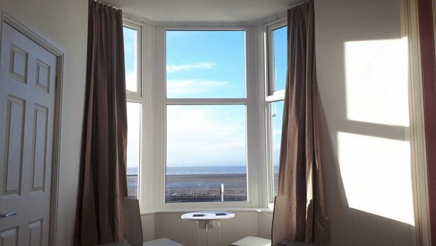 Interior - Balmoral Guest House (Morecambe)