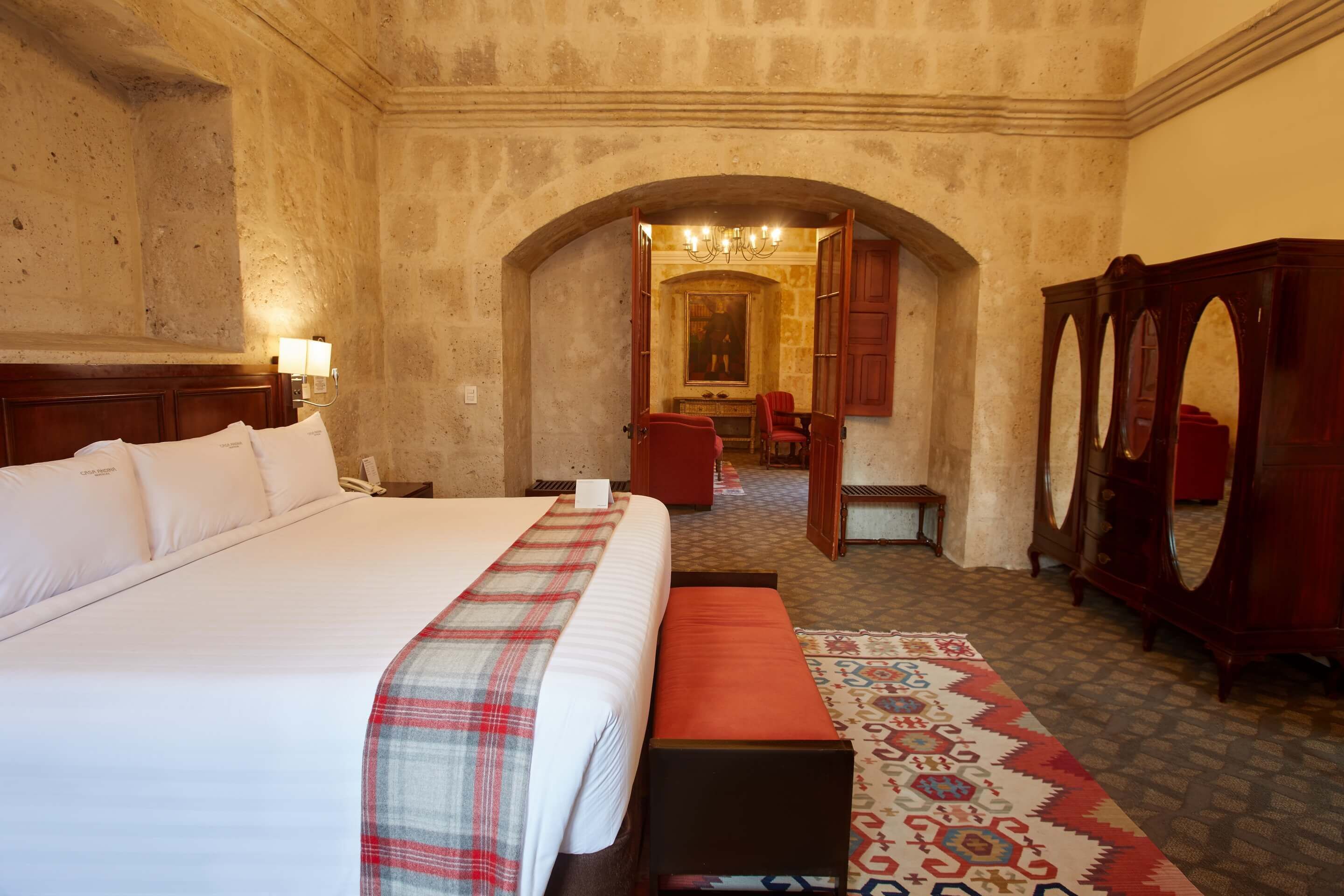 senior suite, 1 king bed | 1 bedroom, premium bedding, minibar, in-room safe