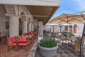 Breakfast, lunch and dinner served - Casa Andina Premium Arequipa (Arequipa)