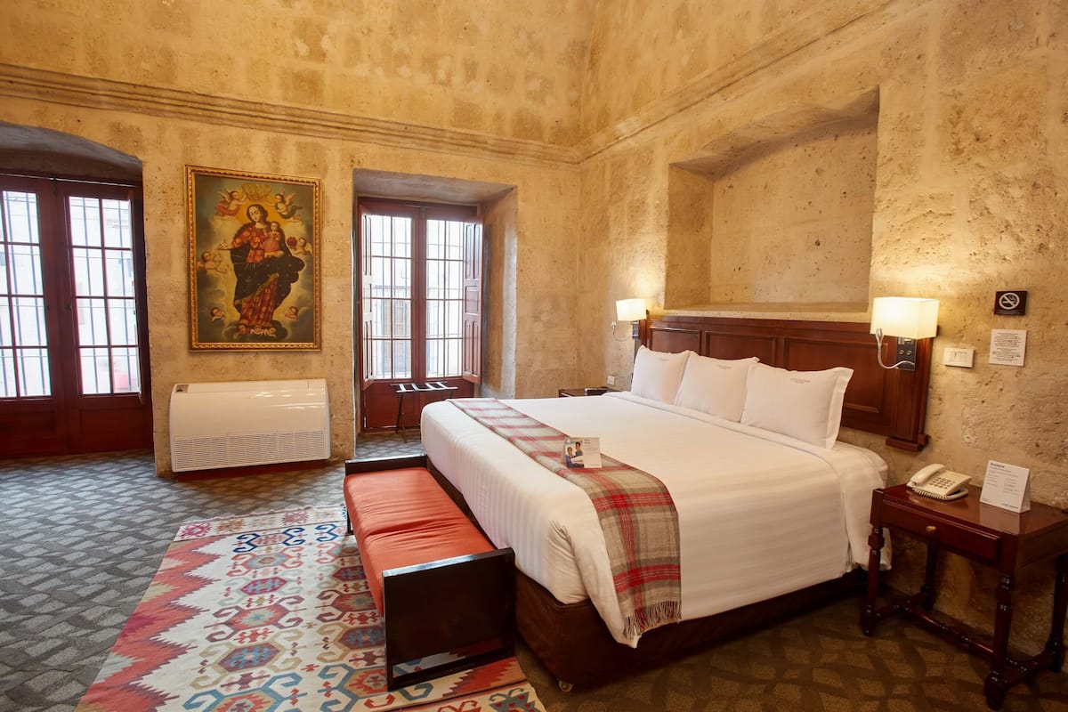 Senior Suite, 1 King Bed