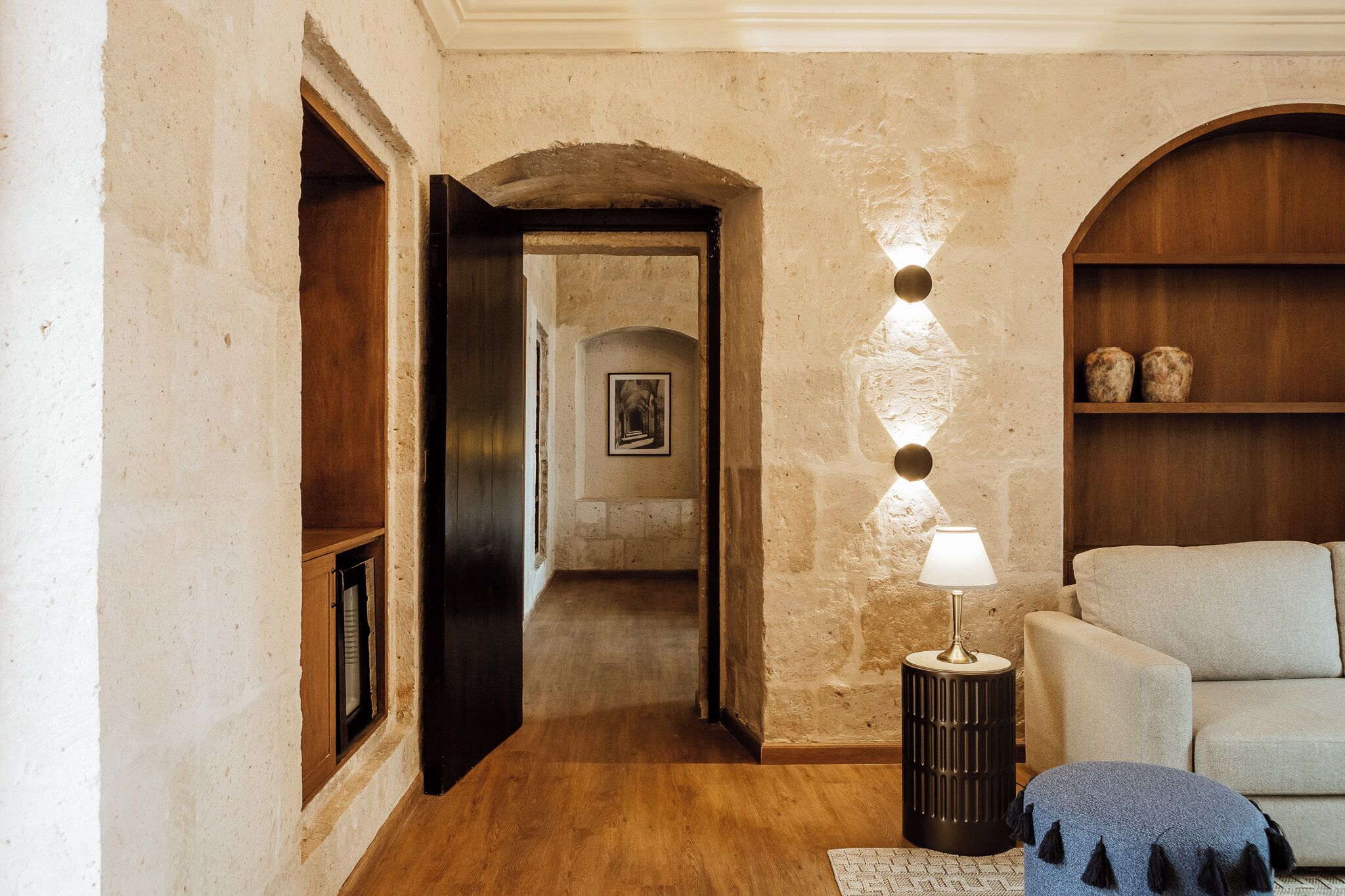 Suite sénior, 1 cama de matrimonio grande | Ropa de cama de alta calidad, minibar, caja fuerte y escritorio