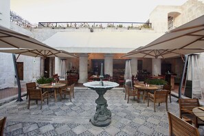 Frühstück, Mittagessen und Abendessen