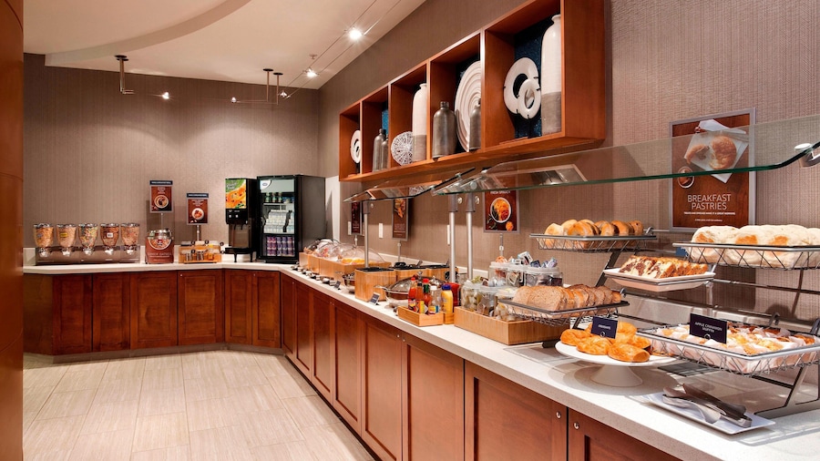 Springhill Suites Marriott Airport