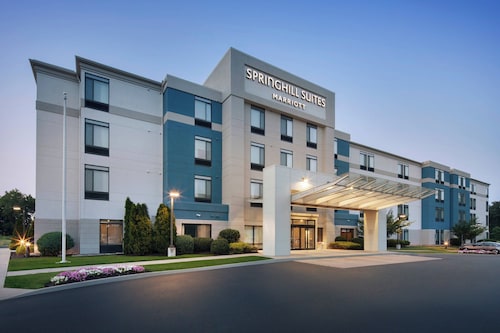 Springhill Suites Marriott Airport