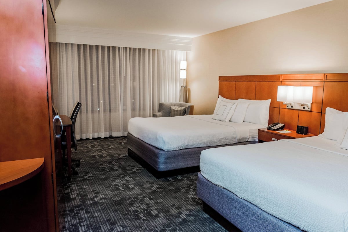 Room, 2 Queen Beds, Non Smoking