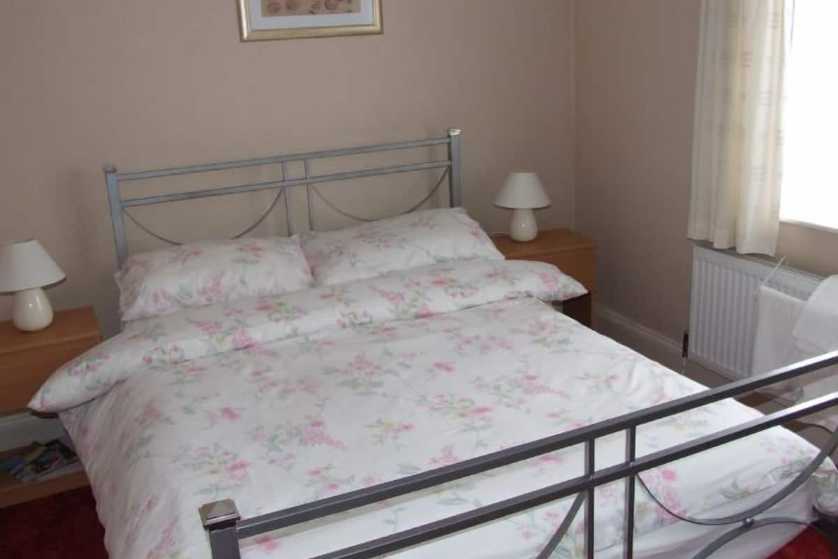 Iron/ironing board (on request), WiFi (free)