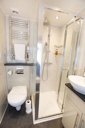 Kamar Twin, ensuite | Kamar mandi