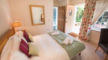 Superior Double Room, Ensuite (Courtyard - Ground Floor)