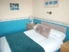 Double Room, Ensuite - The Bronte (Paignton)