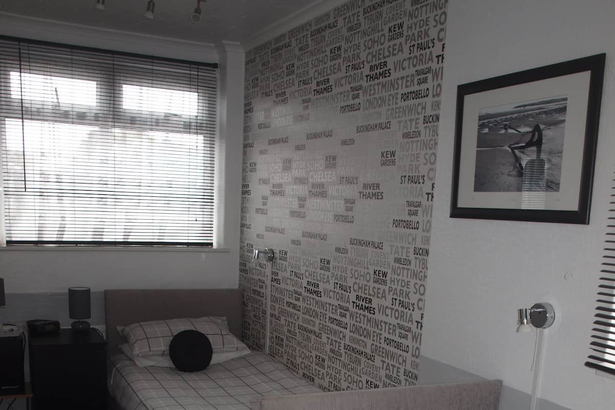 Chambre Standard avec lits jumeaux, salle de bain attenante (Small)