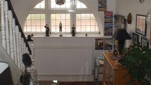 Lobby - The Bronte (Paignton)