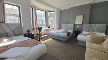 Family Room, 1 Bedroom, Non Smoking, Shared Bathroom | Desk, iron/ironing board, WiFi