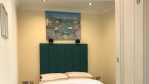 Miscellaneous - Cassandra Guest House (Plymouth)