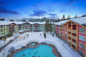 Shopping centre - The Village Lodge (Mammoth Lakes)