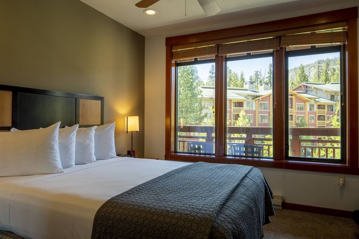 Condo, 3 Bedrooms (Three Bedroom Condominium) | Hypo-allergenic bedding available, down comforters, pillowtop beds