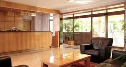 Parkside International Hotel